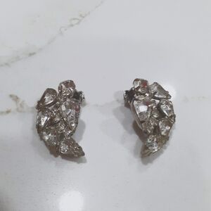 Vintage WIESS Clip On Earrings